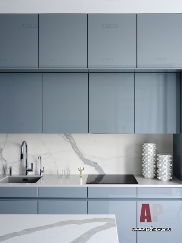 Фото интерьера кухни квартиры в современном стиле