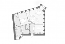 Планировка большой 2-х комнатной угловой квартиры в историческом здании центра Москвы.