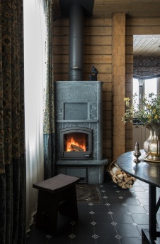 Фото интерьера каминной дома в стиле современная классика