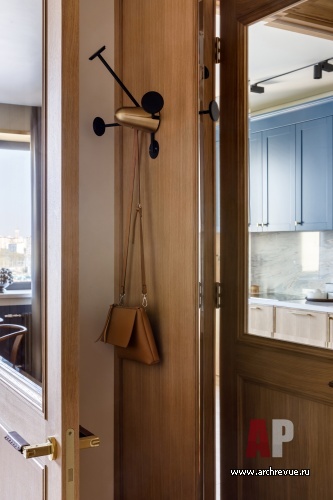 Фото интерьера входной зоны квартиры в стиле фьюжн