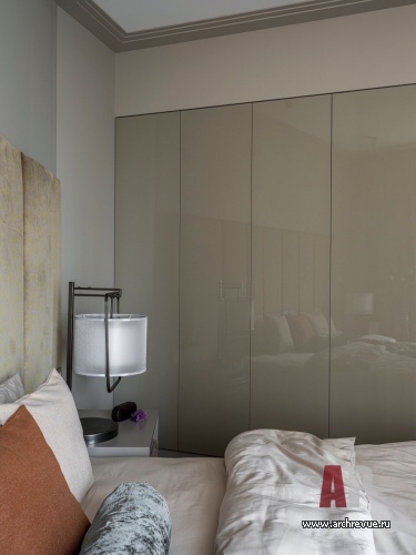 Фото интерьера спальни квартиры в современном стиле