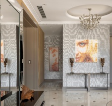 Фото интерьера входной зоны дома в стиле фьюжн