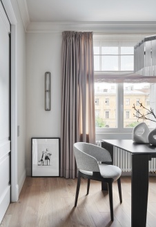 Фото интерьера столовой квартиры в стиле неоклассика