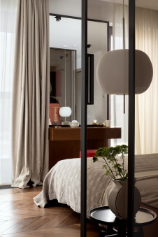 Фото интерьера спальни квартиры в современном стиле