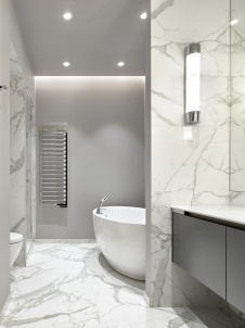 Фото интерьера ванной комнаты квартиры в современном стиле Фото интерьера санузла квартиры в современном стиле