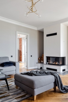 Фото интерьера каминной квартиры в скандинавском стиле