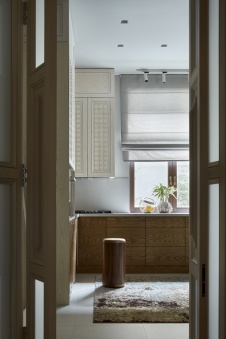 Фото интерьера кухни дома в современном стиле