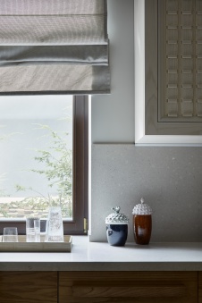 Фото интерьера кухни дома в современном стиле