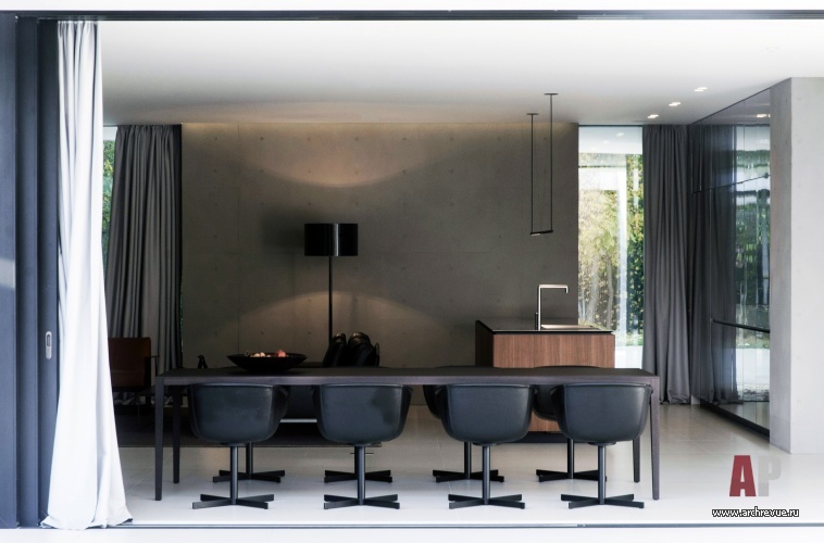 Фото интерьера столовой дома в стиле минимализм