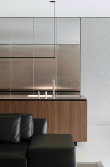 Фото интерьера кухни дома в стиле минимализм