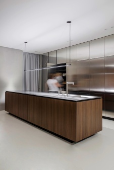 Фото интерьера кухни дома в стиле минимализм