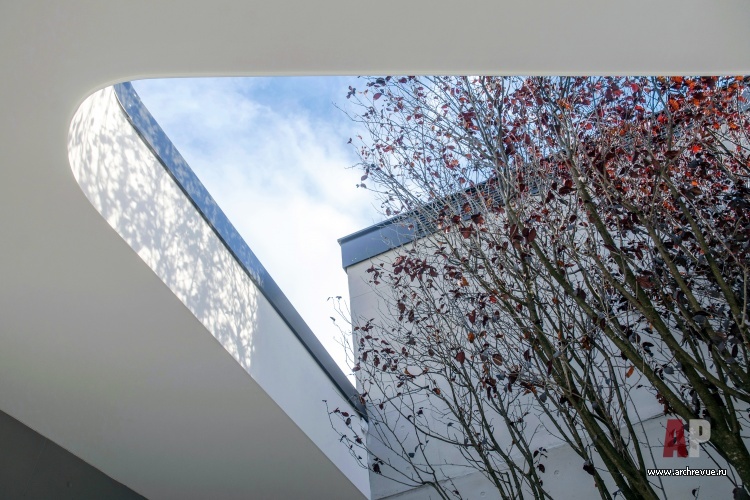 Фото фасада дома в стиле минимализм