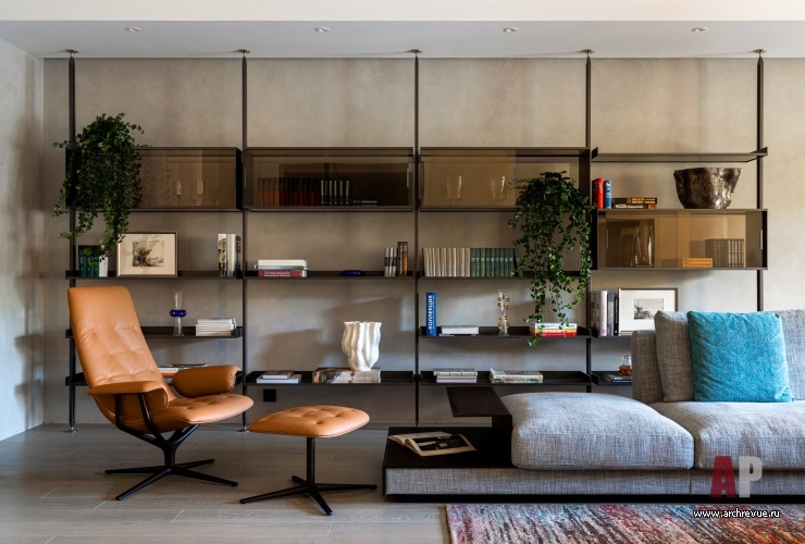 Фото интерьера библиотеки квартиры в стиле фьюжн