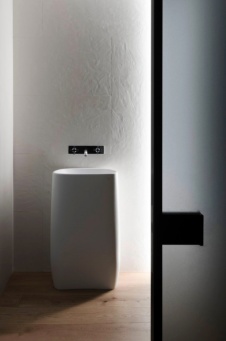 Фото интерьера санузла дома в стиле минимализм