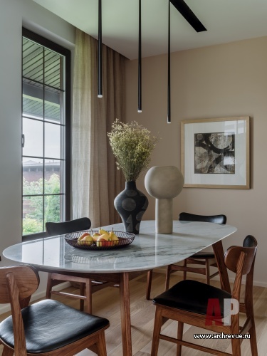 Фото интерьера столовой дома в современном стиле