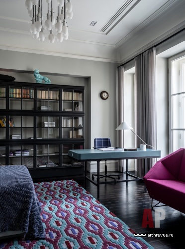 Фото интерьера детской дома в стиле неоклассика