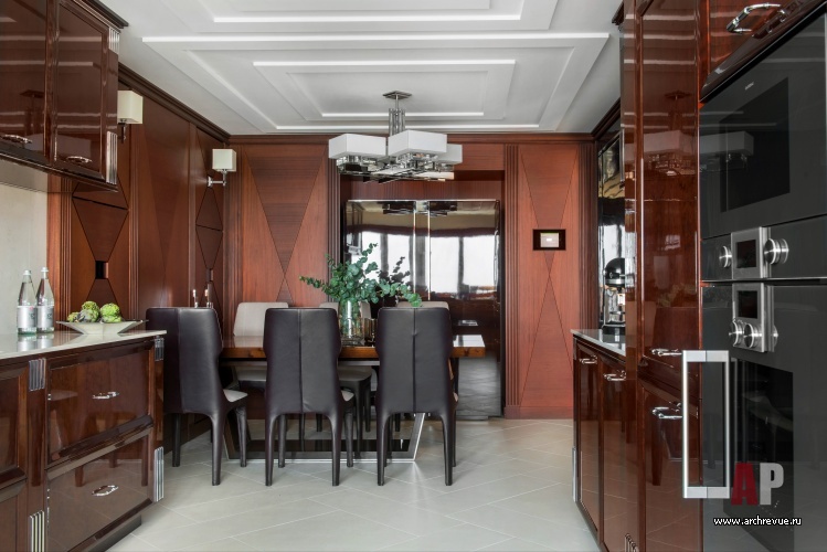 Фото интерьера столовой пентхауса в стиле ар-деко