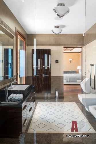 Фото интерьера санузла пентхауса в стиле ар-деко