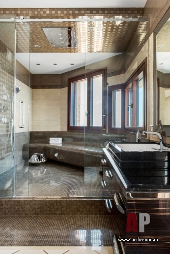 Фото интерьера санузла пентхауса в стиле ар-деко