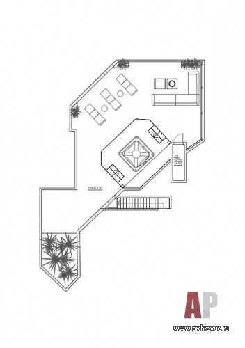 Планировка 2-х этажных апартаментов на море с открытой террасой на крыше. Жилая площадь – 300 кв. м. Площадь террасы – 180 кв. м.