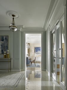 Фото интерьера входной зоны квартиры в американском стиле