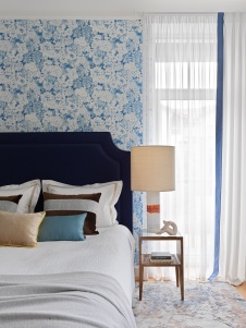 Фото интерьера спальни дома в стиле фьюжн