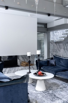 Фото интерьера гостиной дома в стиле минимализм