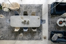 Фото интерьера гостиной дома в стиле минимализм