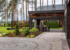 Фото фасада дома в стиле фьюжн