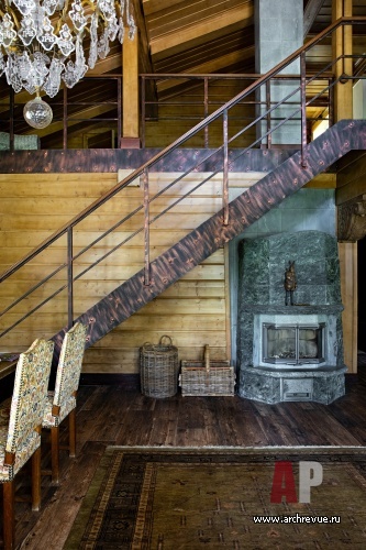Фото лестница деревянного дома в стиле шале