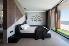 Фото интерьера спальни дома в стиле минимализм