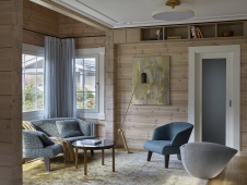 Фото интерьера спальни деревянного дома в стиле фьюжн