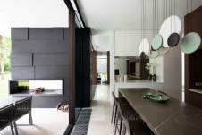 Фото интерьера кухни дома в стиле минимализм