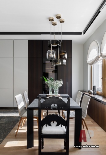 Фото интерьера столовой квартиры в стиле фьюжн