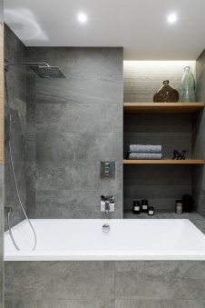 Фото интерьера ванной квартиры в стиле фьюжн