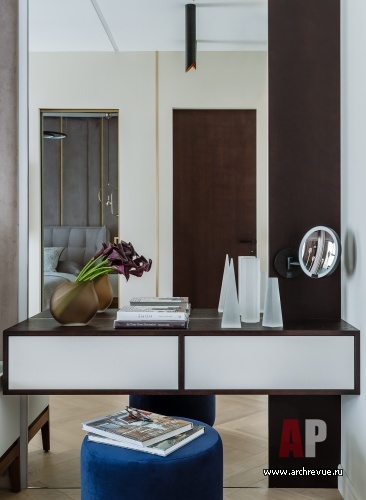 Фото интерьера спальни квартиры в стиле минимализм