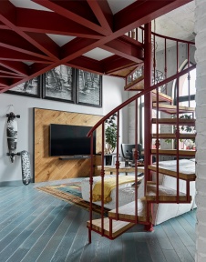 Фото лестницы двухэтажной квартиры в стиле лофт