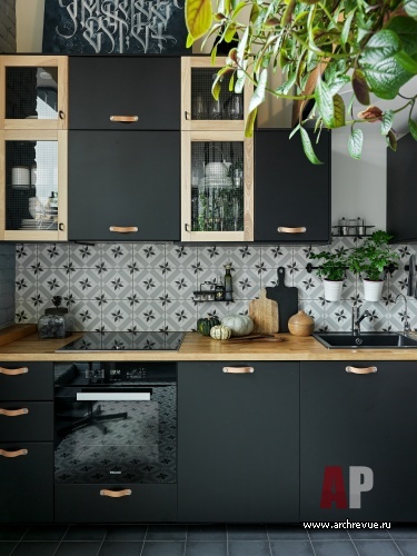 Фото интерьера кухни двухэтажной квартиры в стиле лофт