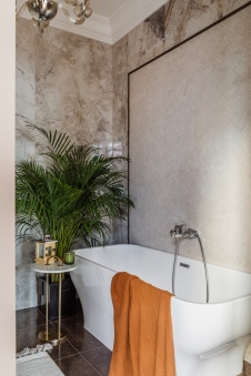 Фото интерьера ванной комнаты квартиры в стиле эко