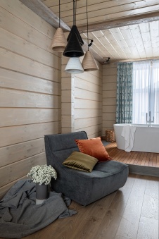 Фото интерьера санузла деревянного дома в стиле эко
