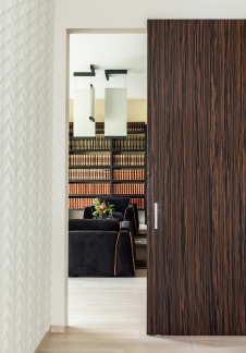 Фото интерьера библиотеки квартиры в стиле минимализм