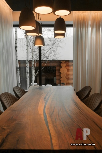 Фото интерьера столовой дома в стиле минимализм