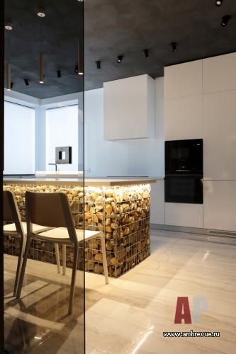 Фото интерьера кухни дома в стиле минимализм