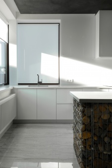Фото интерьера кухни дома в стиле минимализм