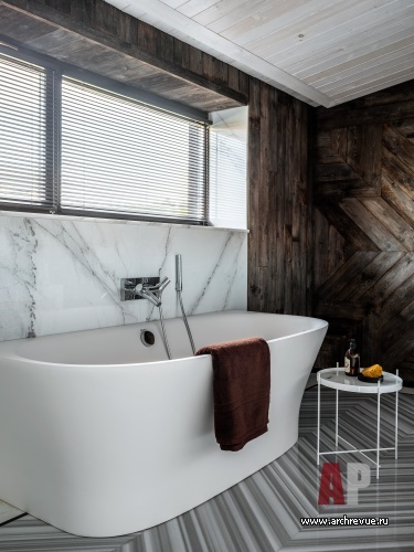 Фото интерьера ванной комнаты таунхауса в стиле китч