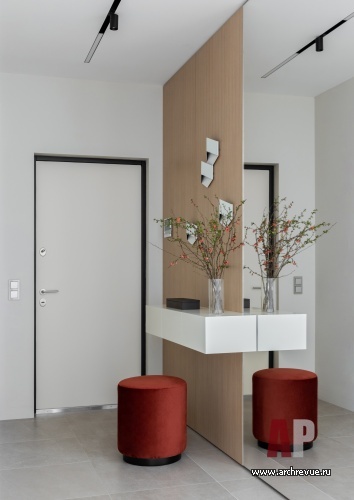 Фото интерьера входной зоны квартиры в стиле минимализм
