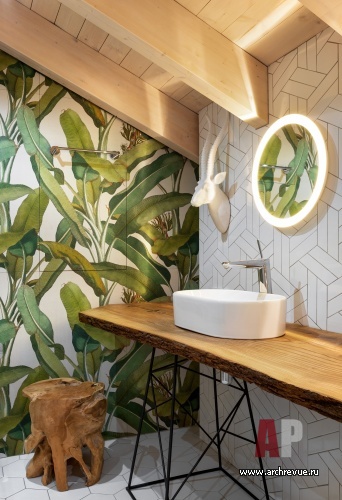 Фото интерьера санузла дома в стиле шале