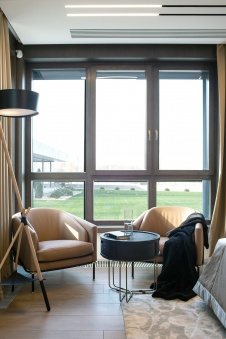 Фото интерьера спальни дома в стиле минимализм