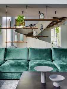 Фото интерьера гостиной дома в стиле фьюжн