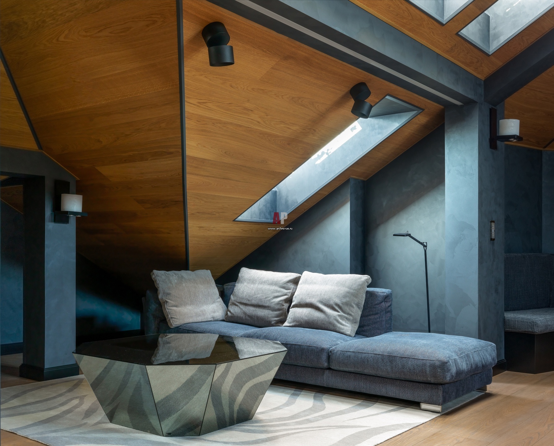 Вид из окна второго этажа частного дома